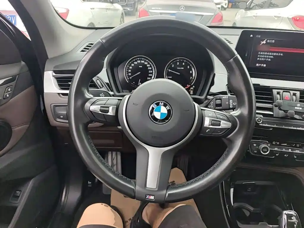 BMW X1 2021 — фото 11