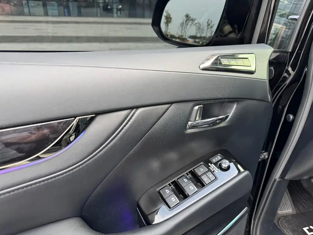 Toyota Vellfire 2019 — фото 19