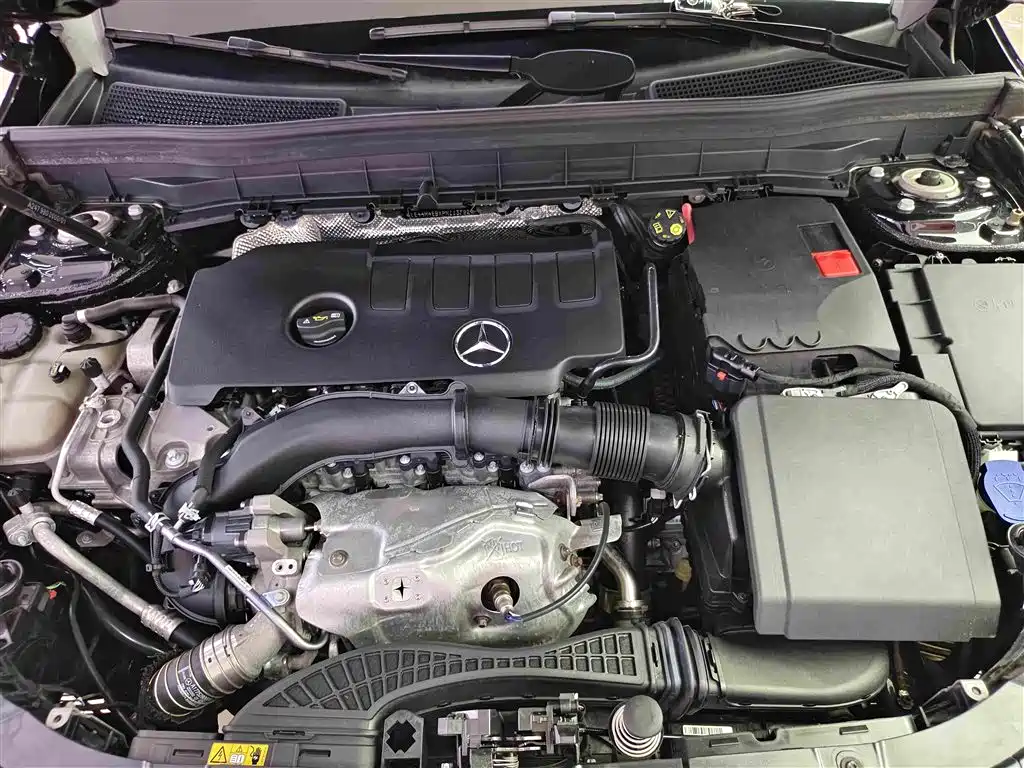 Mercedes-Benz GLB 2023 — фото 16