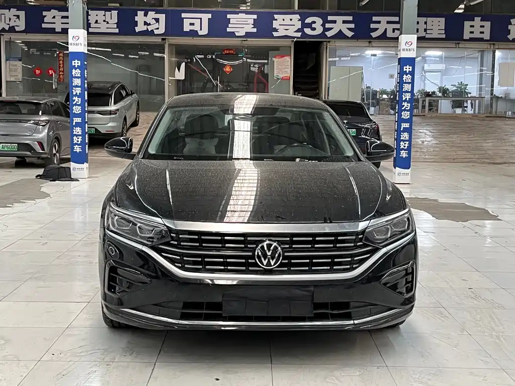 Volkswagen Passat 2022 — фото 2