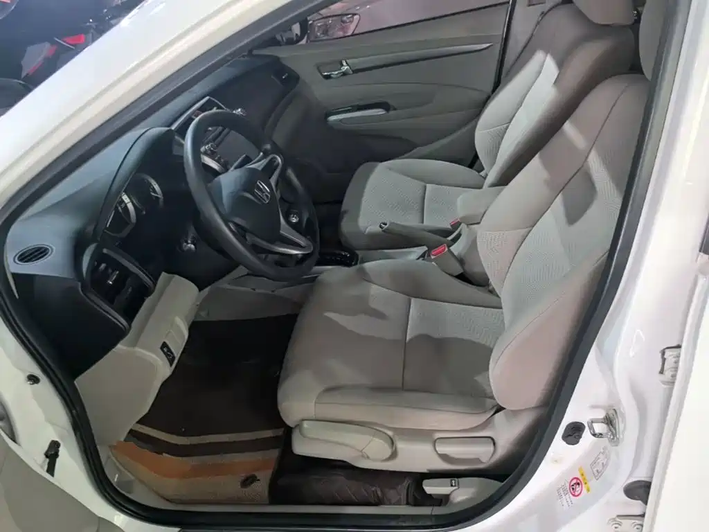 Honda City Classic 2015 — фото 15