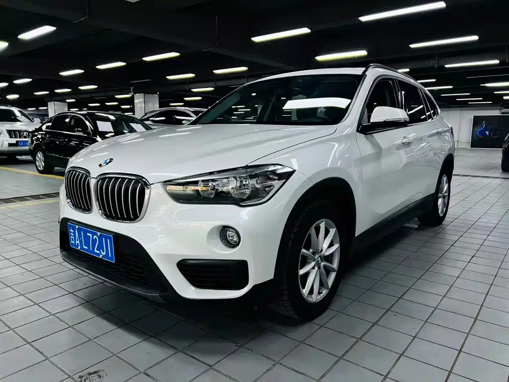 BMW X1 2019 — фото 1