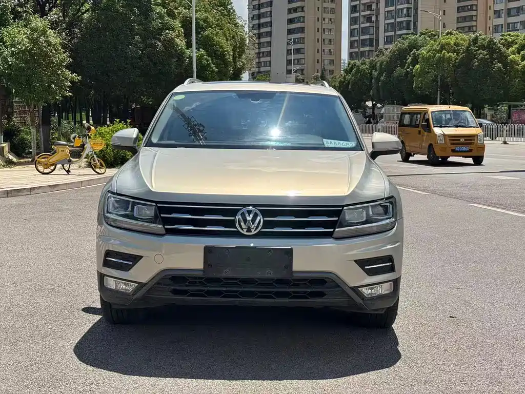 Volkswagen Tiguan L 2021 — фото 2