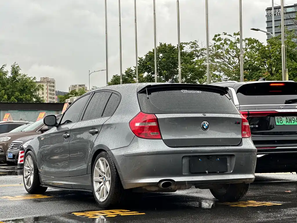 BMW 1 Series 2011 — фото 14