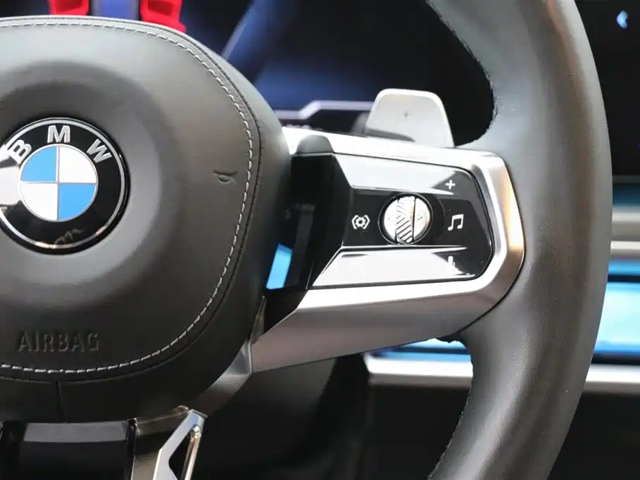 BMW 7 Series 2023 — фото 19