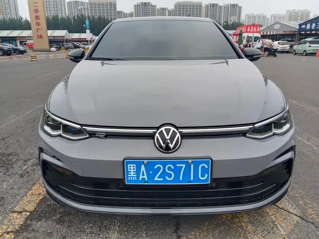 Volkswagen Golf 2023