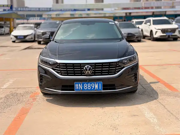 Volkswagen Passat 2022