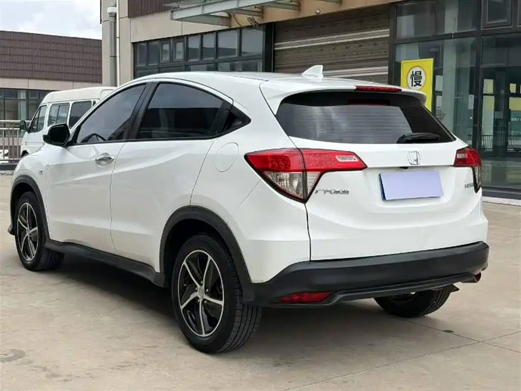 Honda Vezel 2020 — фото 9