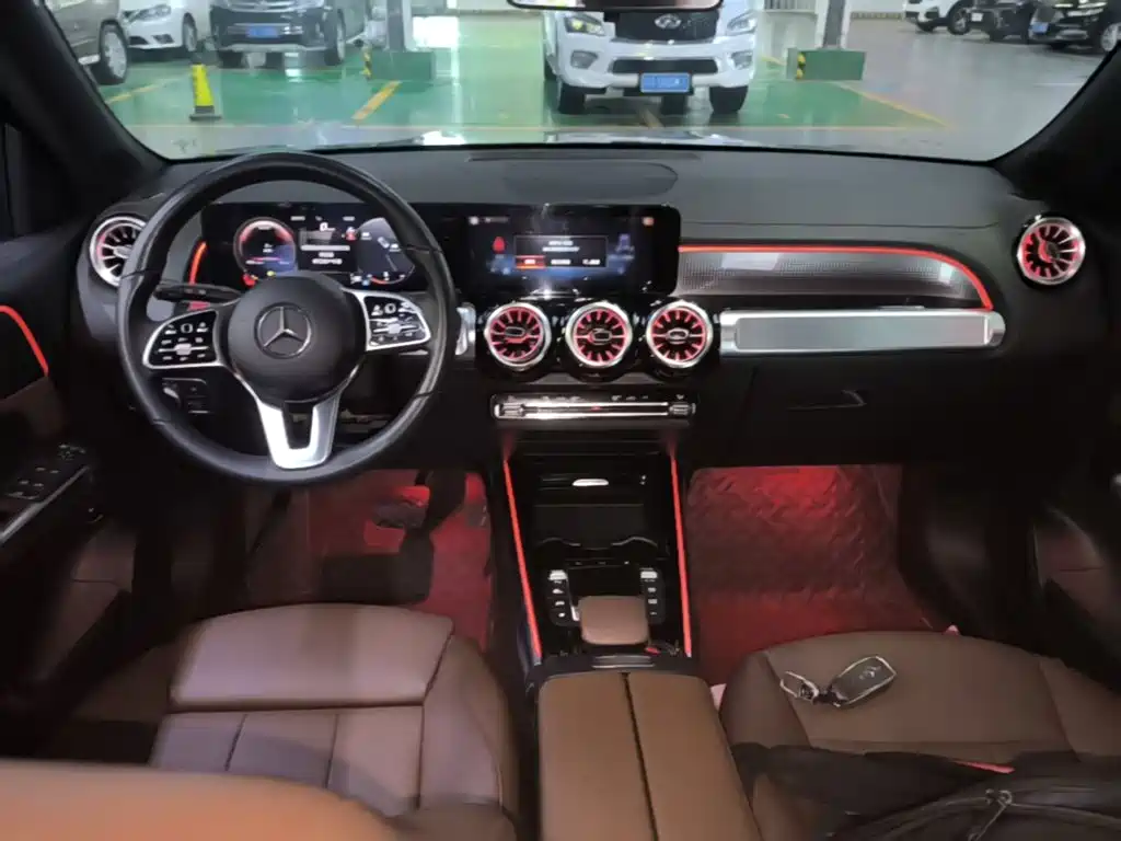 Mercedes-Benz GLB 2023 — фото 10