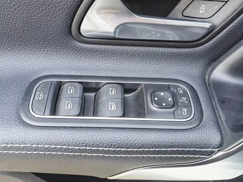 Mercedes-Benz A-Class 2021 — фото 27