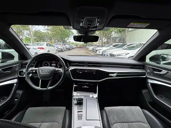 Audi A6L 2021
