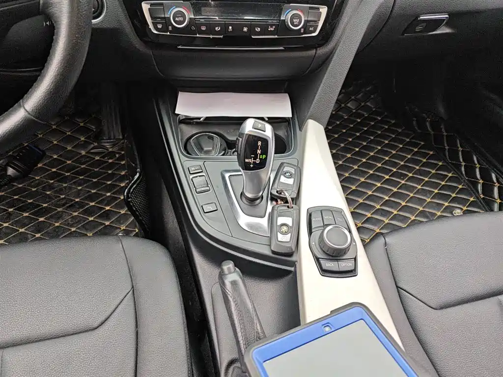 BMW 3 Series GT 2017 — фото 10