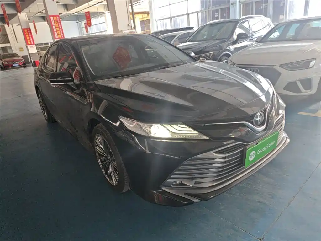 Toyota Camry 2020 — фото 4