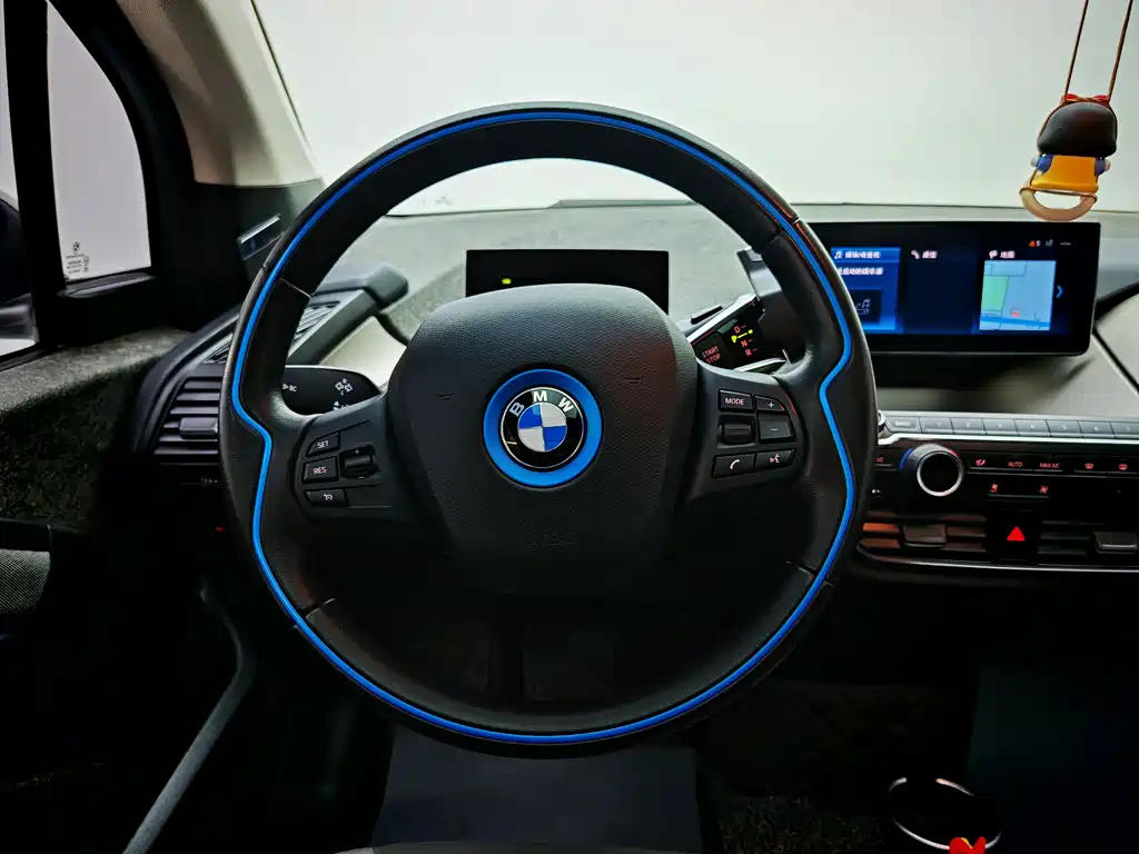 BMW i3 2018 — фото 11