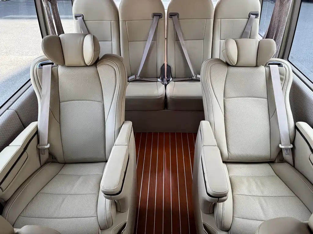 Toyota Coaster 2023 — фото 14