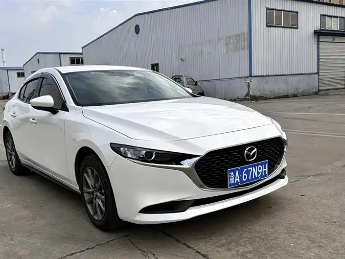 Mazda 3 Axela 2022