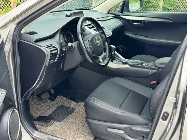 Lexus NX 2016