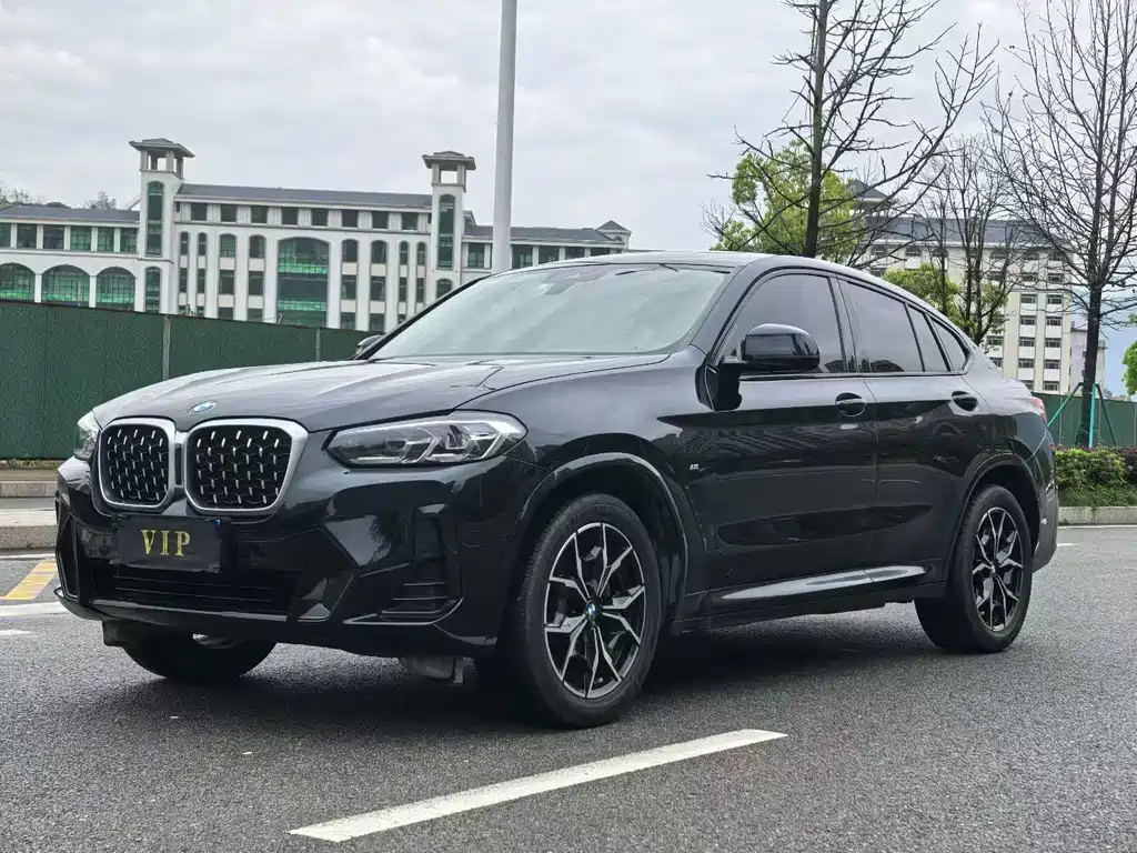 BMW X4 2022 — фото 1