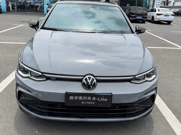 Volkswagen Golf 2022