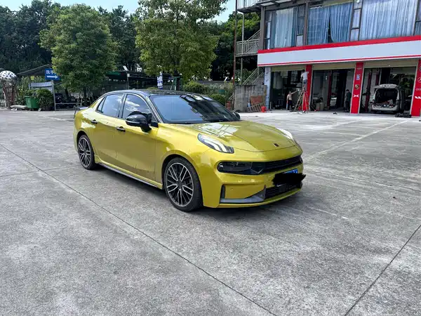 Lynk & Co 03 2020