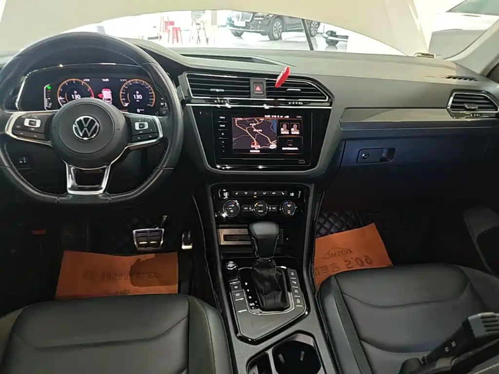 Volkswagen Tiguan L 2021 — фото 13