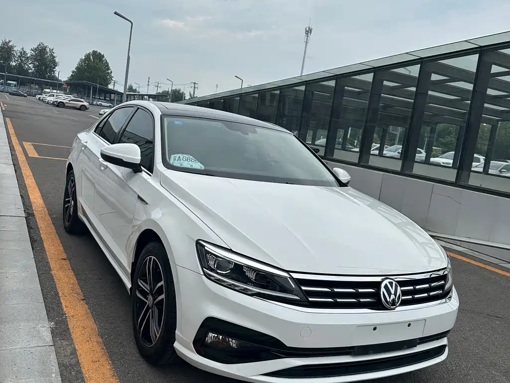 Volkswagen Lamando 2018 — фото 17