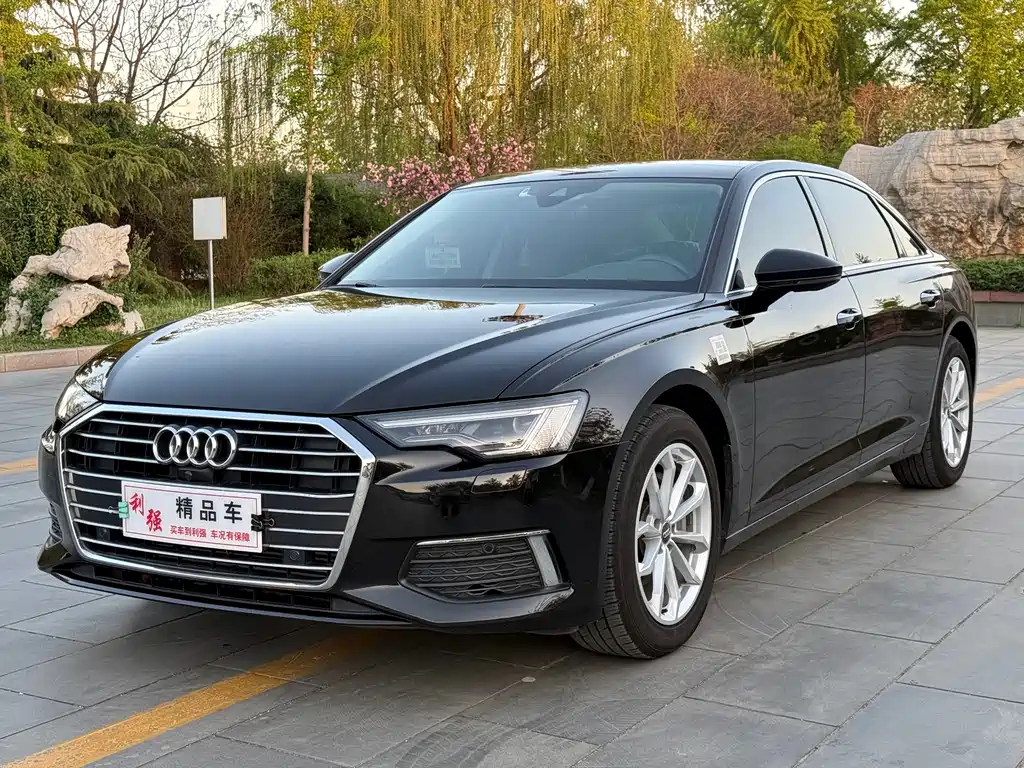 Audi A6L 2019 — фото 1