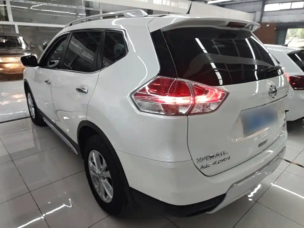 Nissan X-Trail 2015 — фото 5