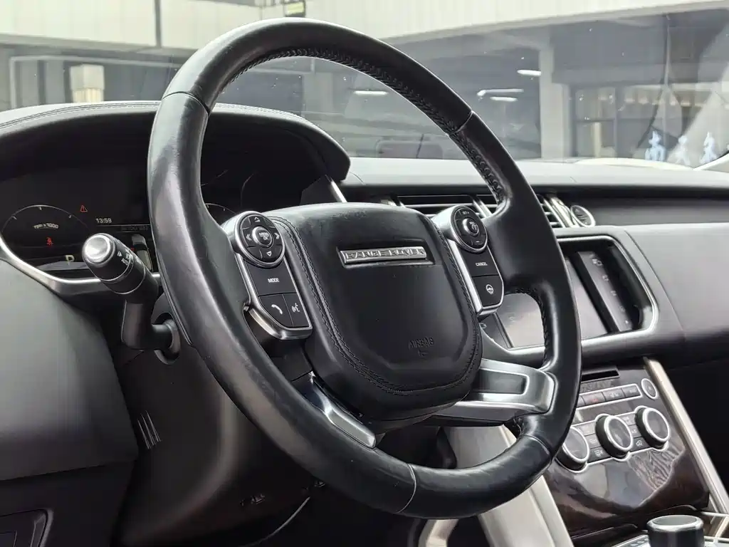 Land Rover Range Rover 2016 — фото 11