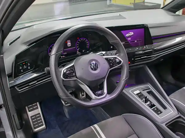 Volkswagen Golf 2022