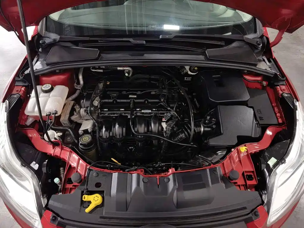 Ford Focus 2013 — фото 6