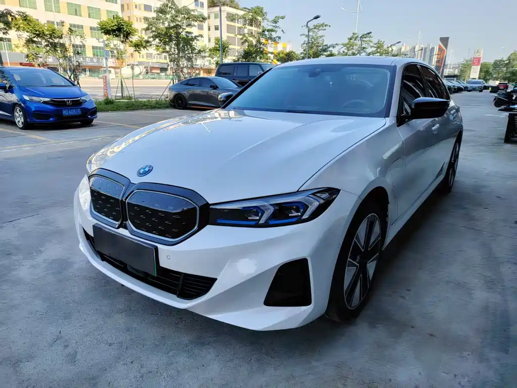 BMW i3 2024 — фото 1