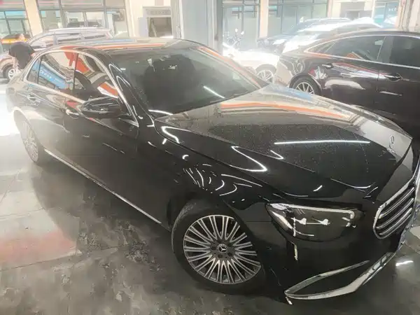 Mercedes-Benz E-Class 2023