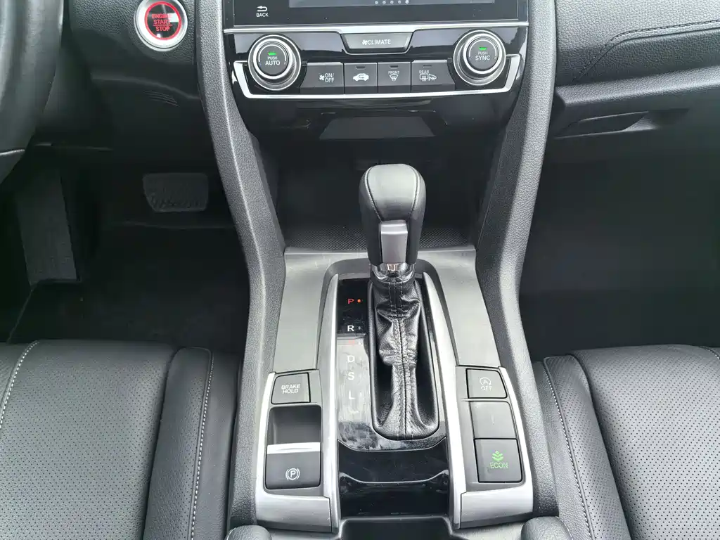 Honda Civic 2016 — фото 19