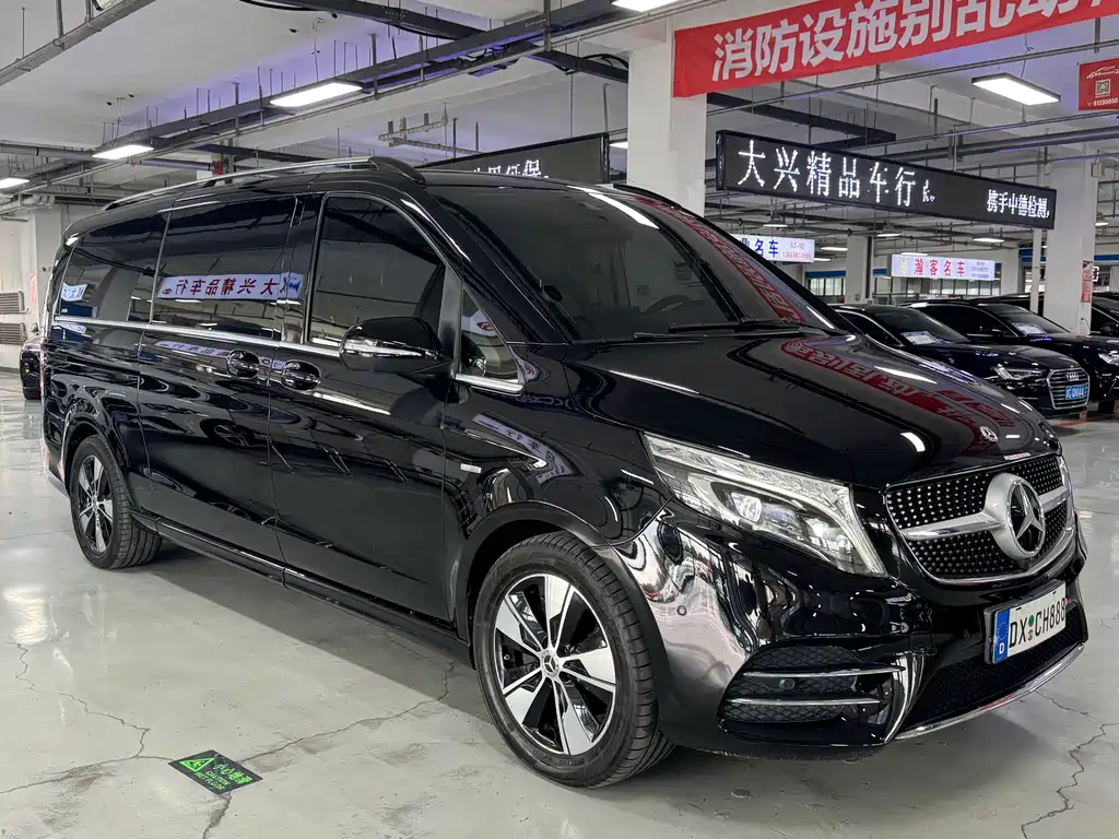 Mercedes-Benz V-Class 2022 — фото 3