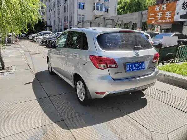 BAIC Motor E Series 2012