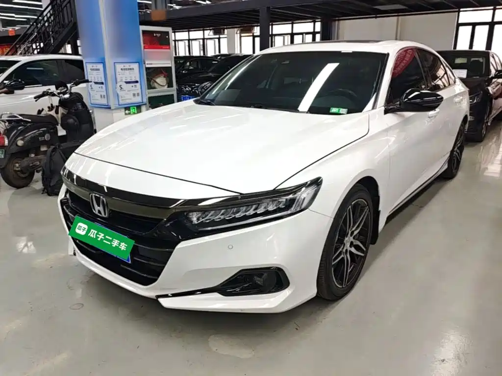 Honda Accord 2023 — фото 2