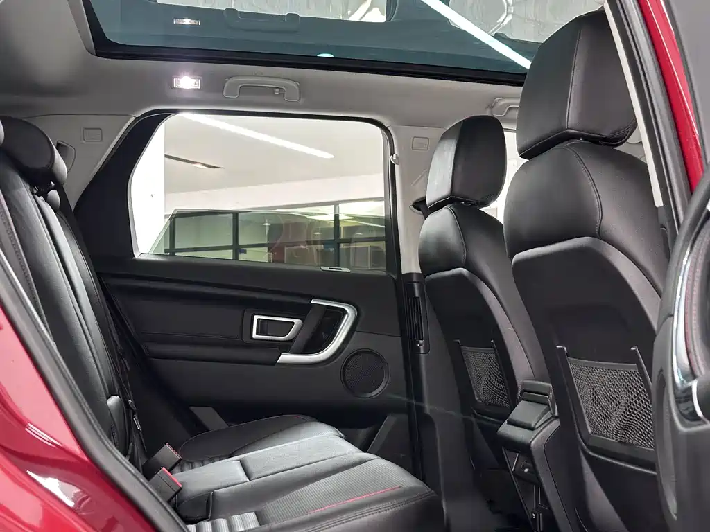 Land Rover Discovery Sport 2019 — фото 16