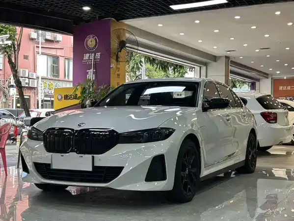 BMW i3 2023
