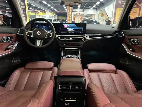 BMW i3 2023