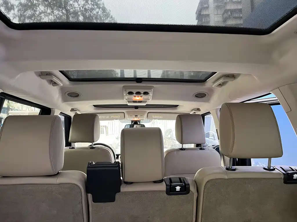 Land Rover Discovery 2013 — фото 10
