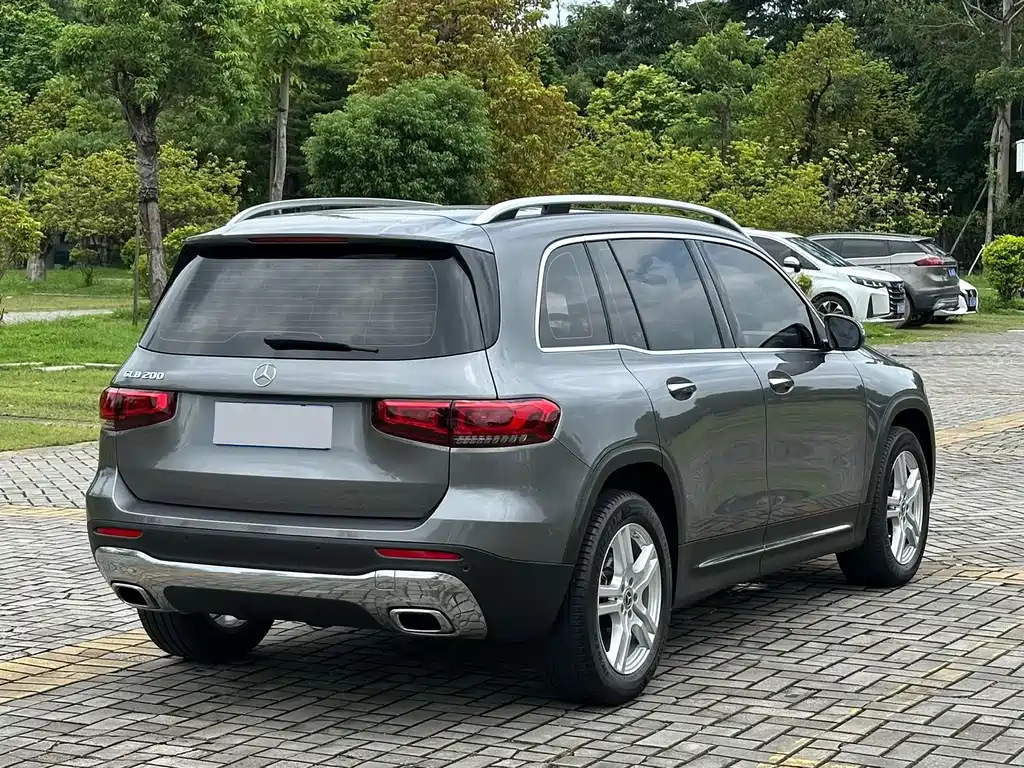 Mercedes-Benz GLB 2021