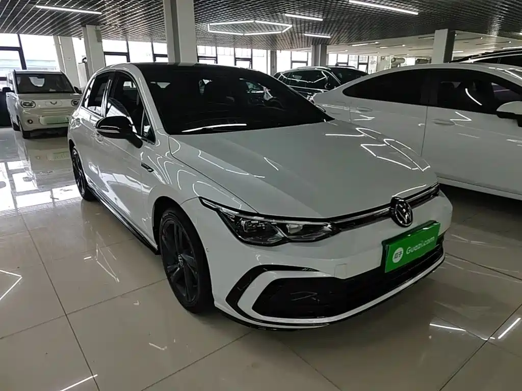 Volkswagen Golf 2021