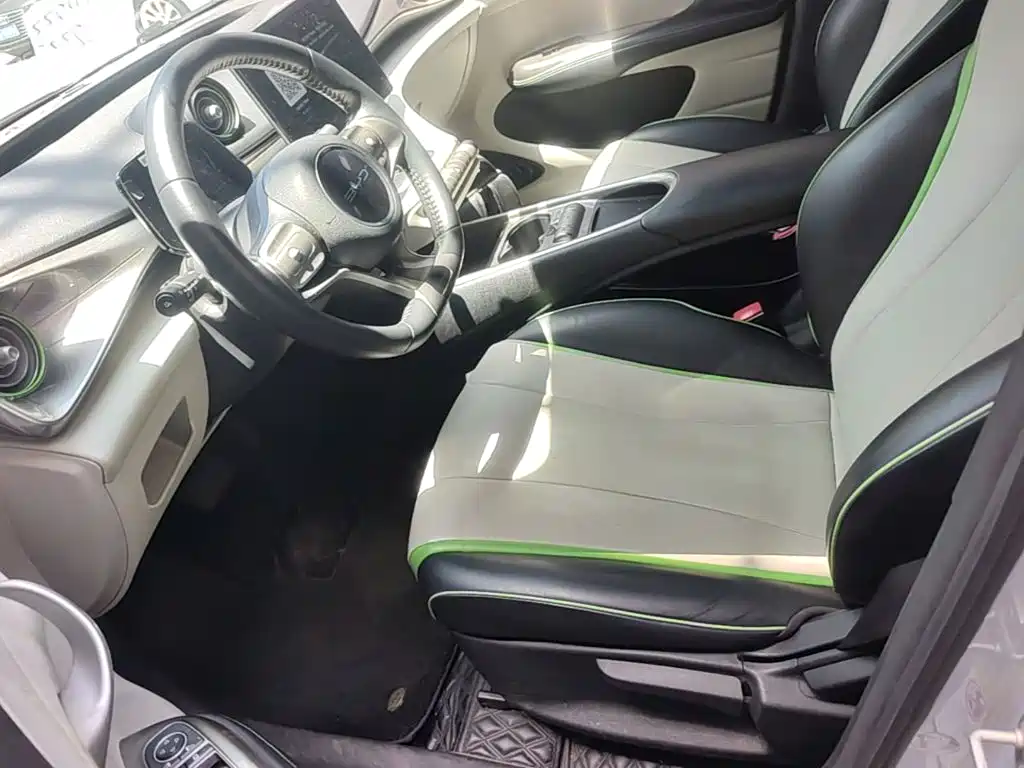 BYD Dolphin 2022 — фото 15