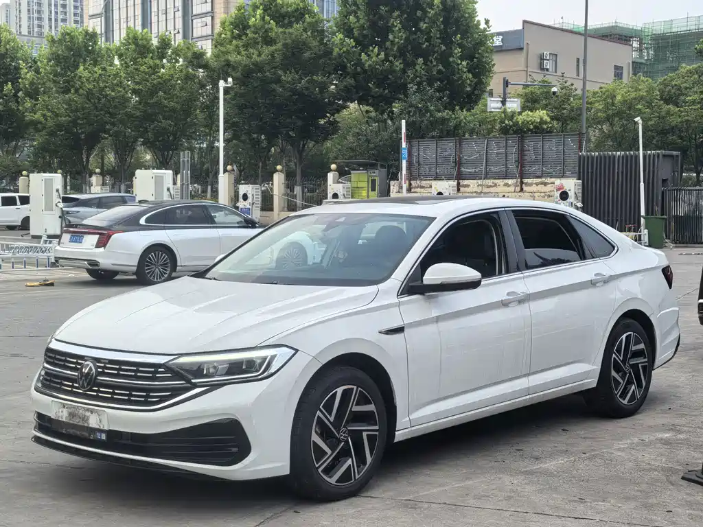 Volkswagen Sagitar 2024