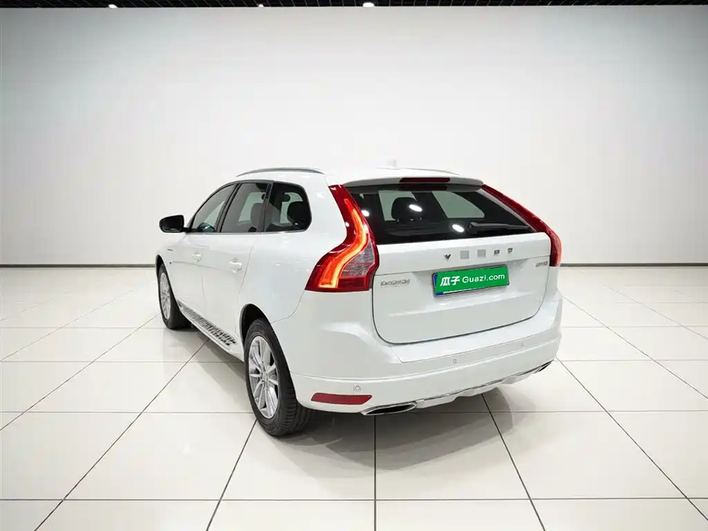 Volvo XC60 2016 — фото 5