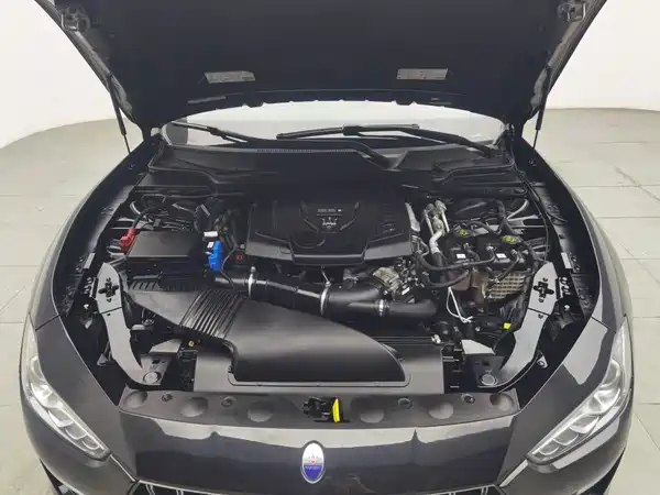Maserati Ghibli 2023