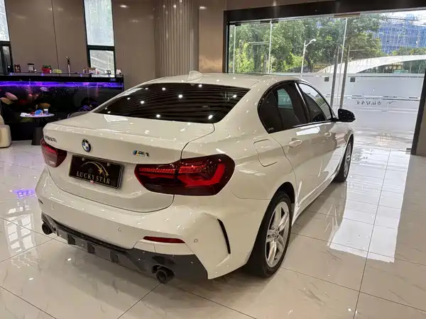 BMW 1 Series 2023