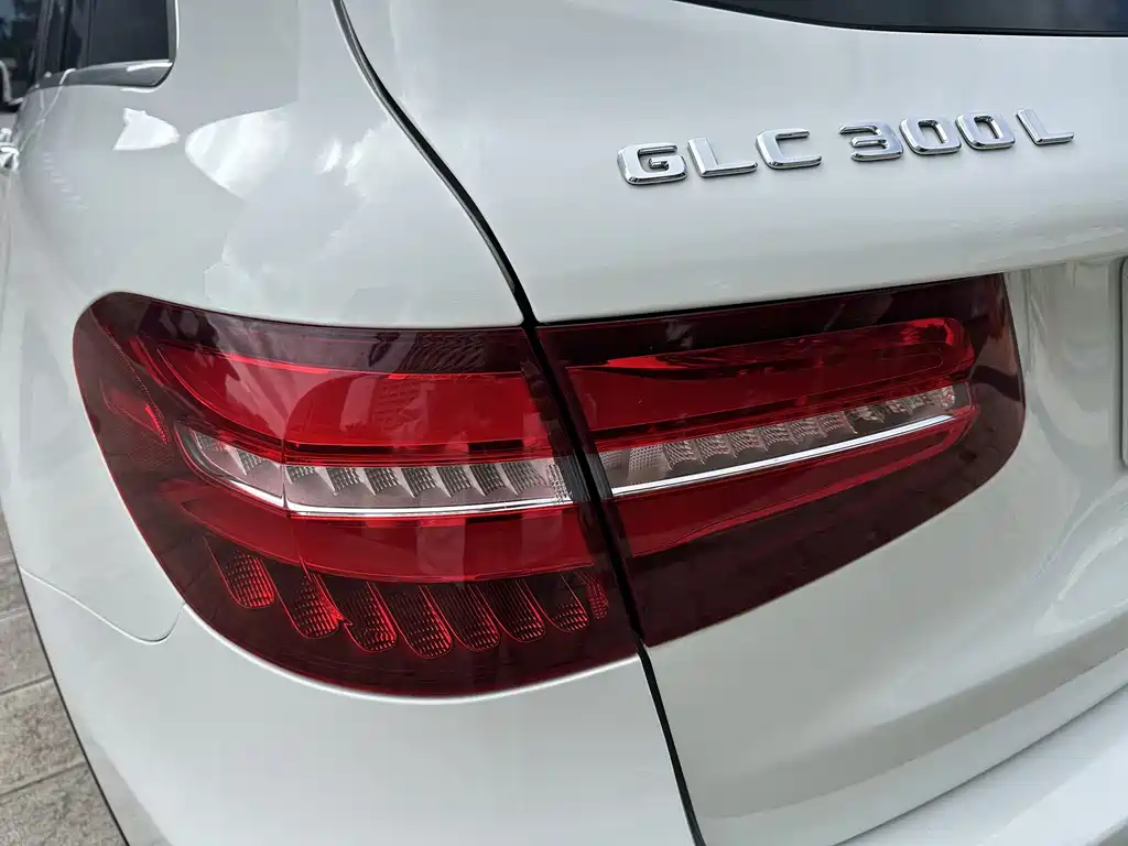 Mercedes-Benz GLC 2019 — фото 23