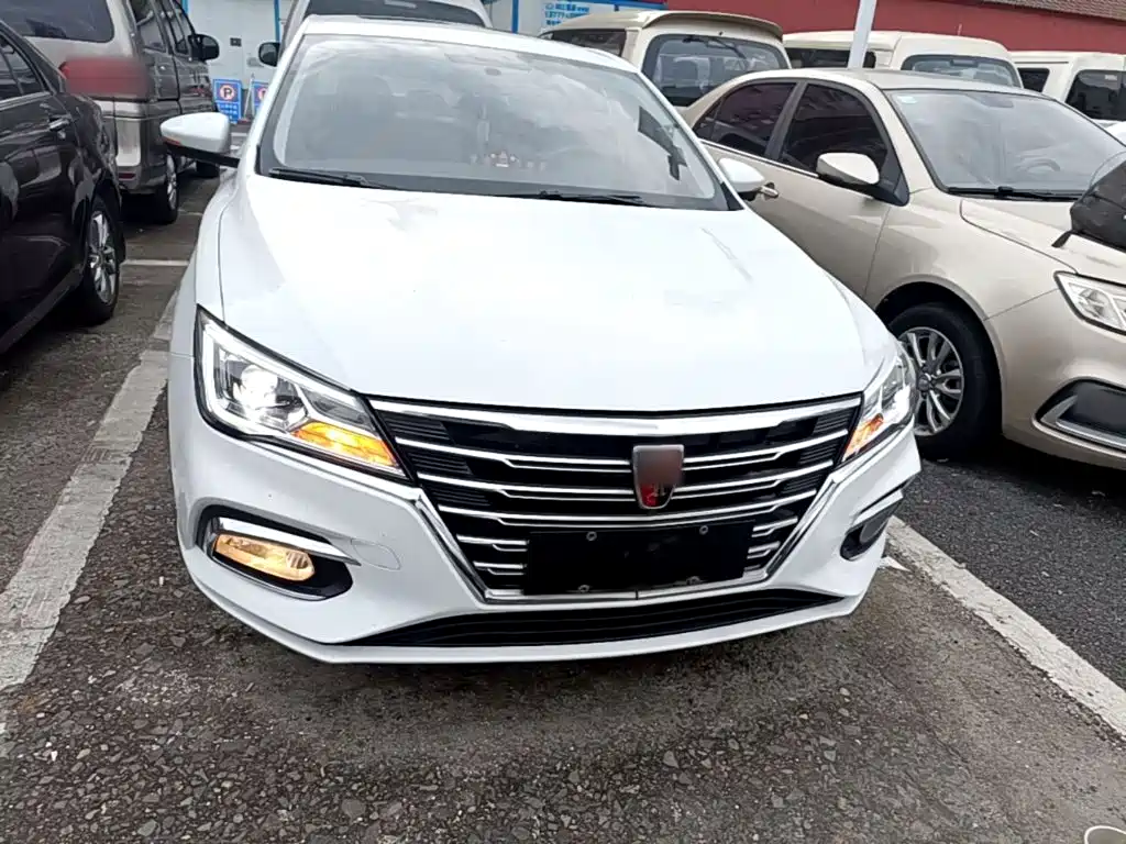 Roewe i5 2020